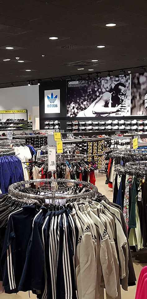 tienda adidas mora